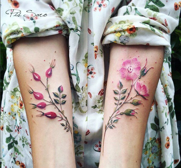 Pis Saro - flowers tattoo